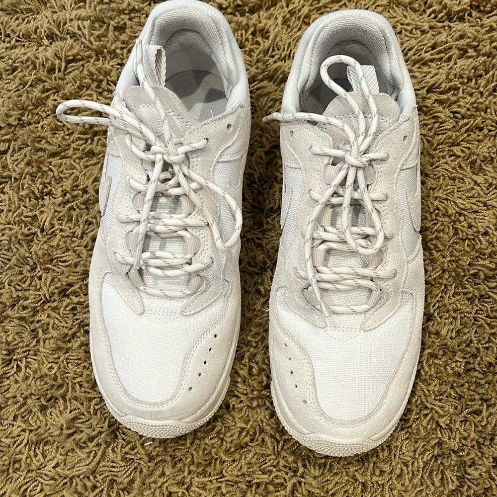 Nike Air sneakers barely worn. Very comfortable.